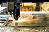 Sự ra đời của máy cắt kim loại bằng laser