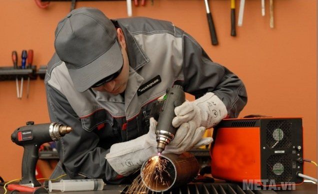 cat_inox_bang_laser_1