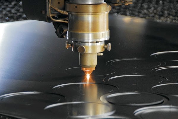 Máy cắt kim loại bằng laser