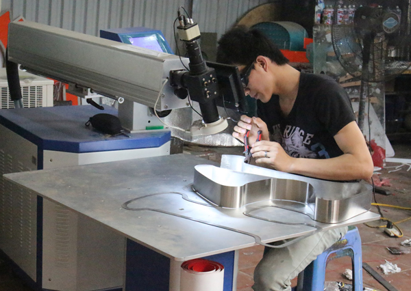 nghe_cat_inox_bang_laser